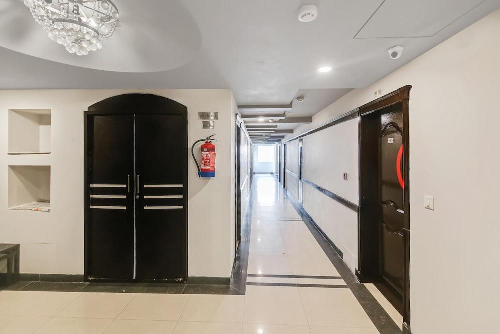 Hotel Queens Tower Amritsar Luaran gambar