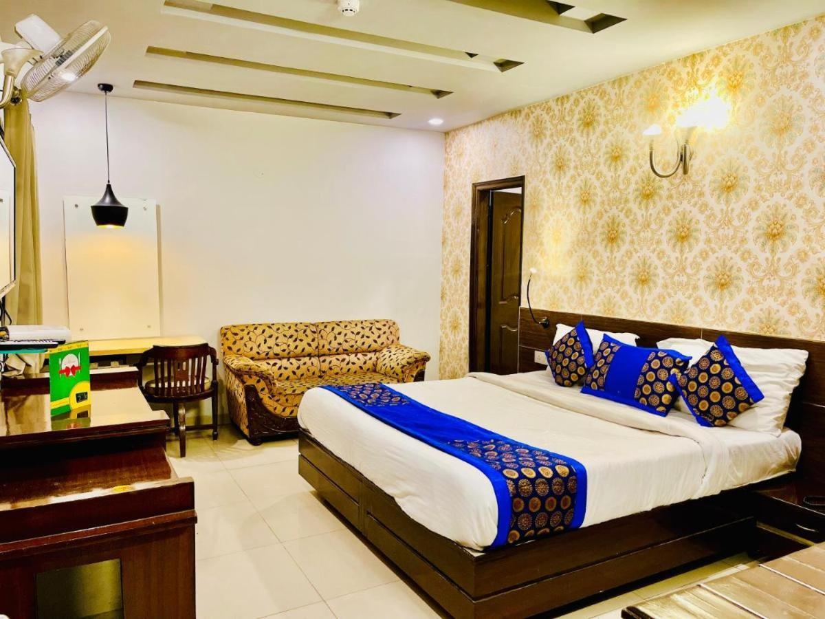 Hotel Queens Tower Amritsar Luaran gambar